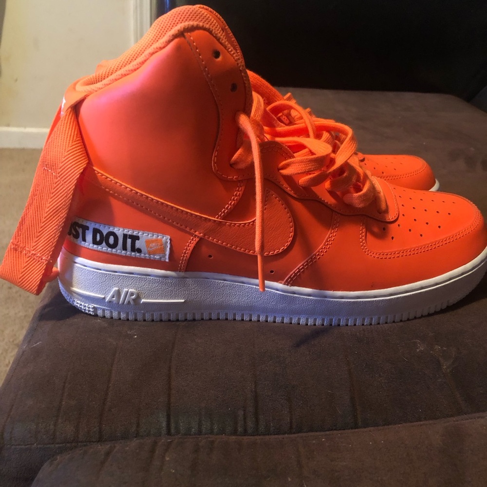 High top Air Force 1s just do it pack
